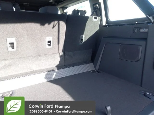 2025 Ford Bronco 4-Door Base - Photo 29