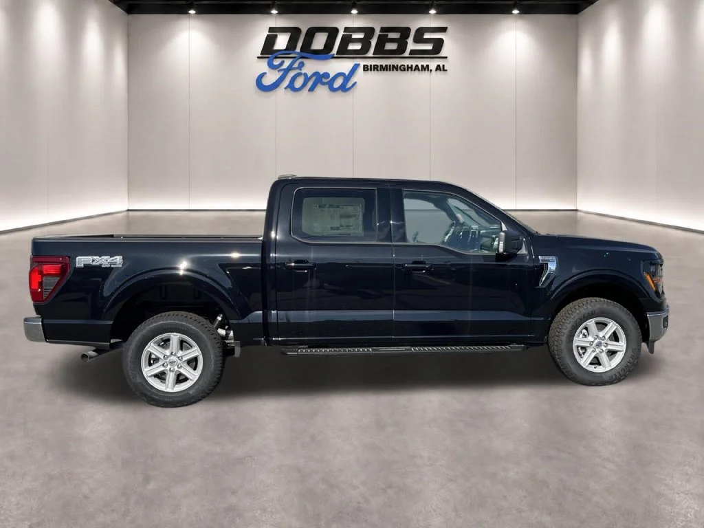 New 2026 Agate Black Metallic Ford XLT image 8