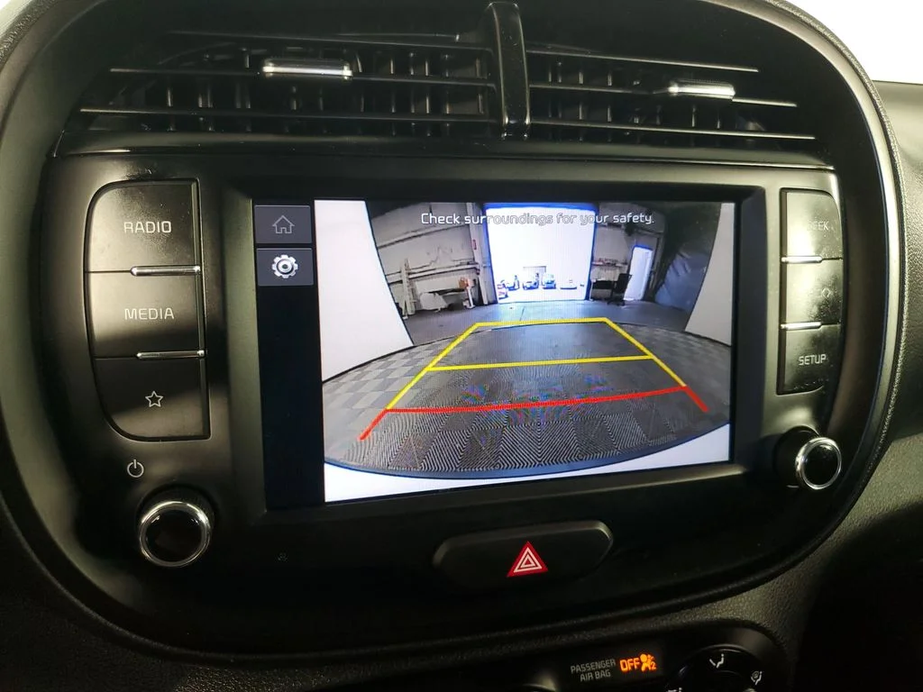 Used 2025 White Kia LX image 21