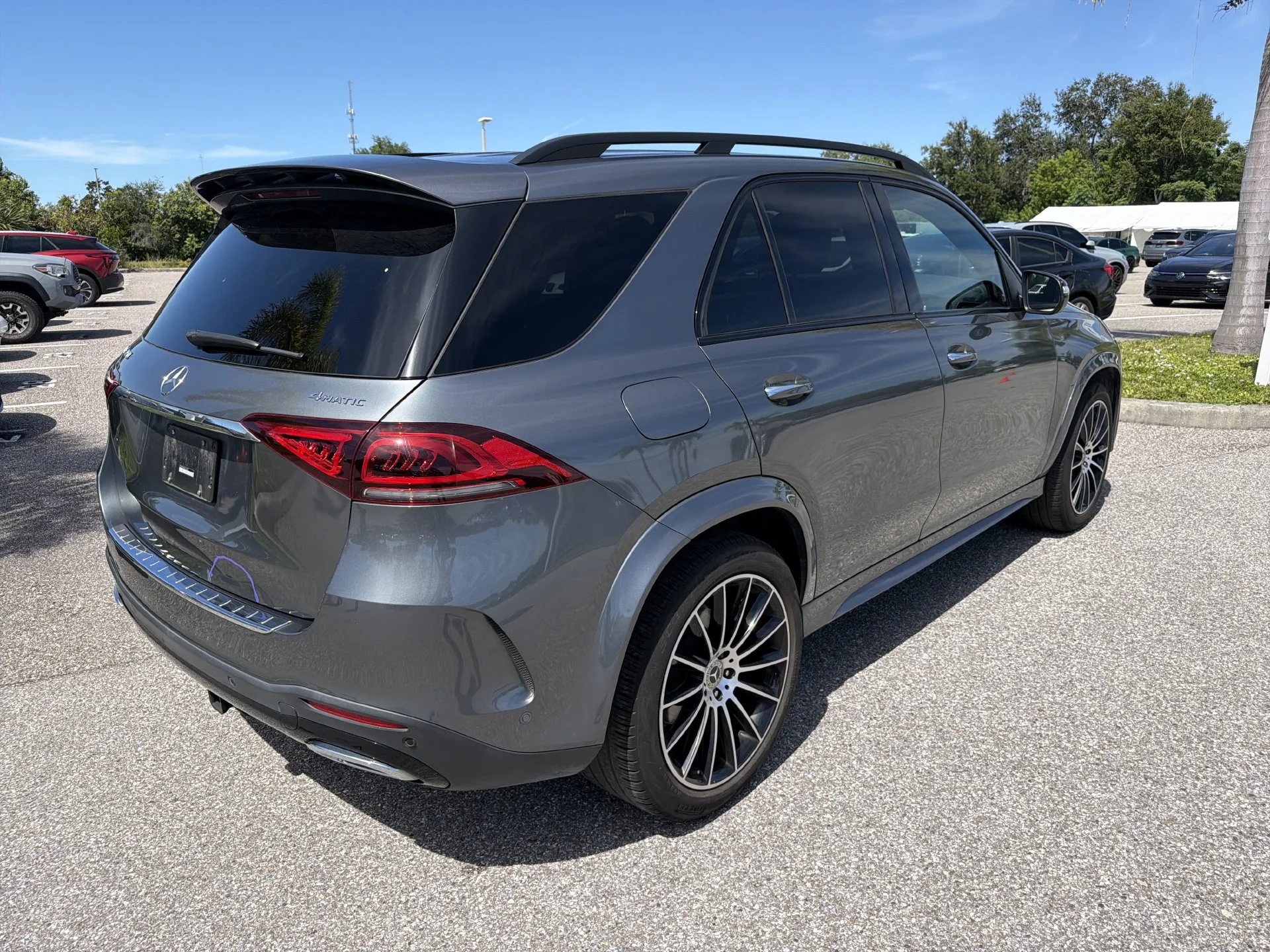 Used 2021 Gray Mercedes-Benz GLE 350 image 4