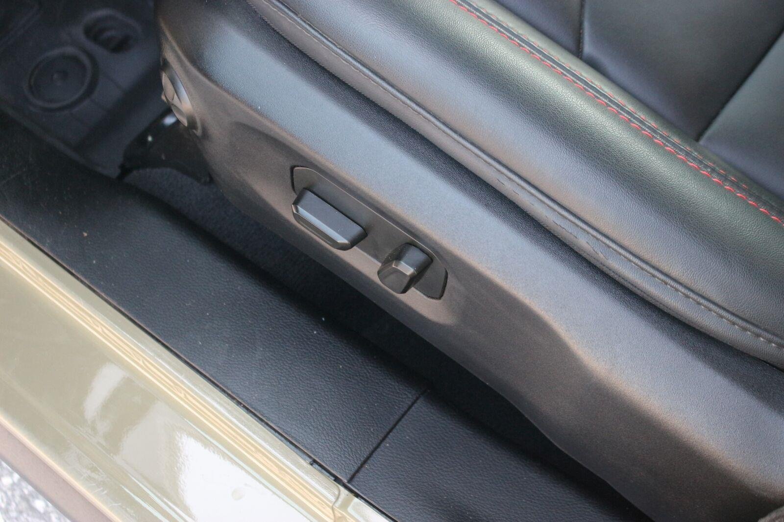 Used 2025 Green Jeep Rubicon image 18