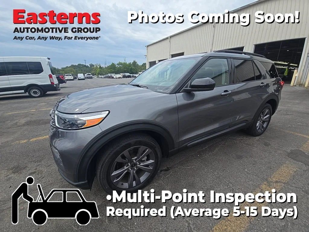 Used 2022 Gray Ford XLT image 1