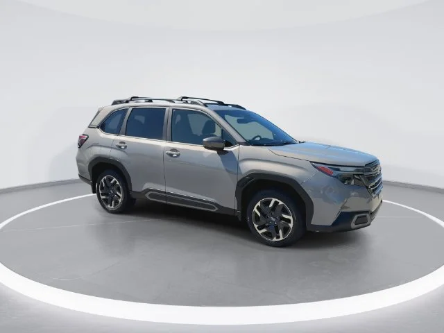 Used 2025 Beige Subaru Limited image 9