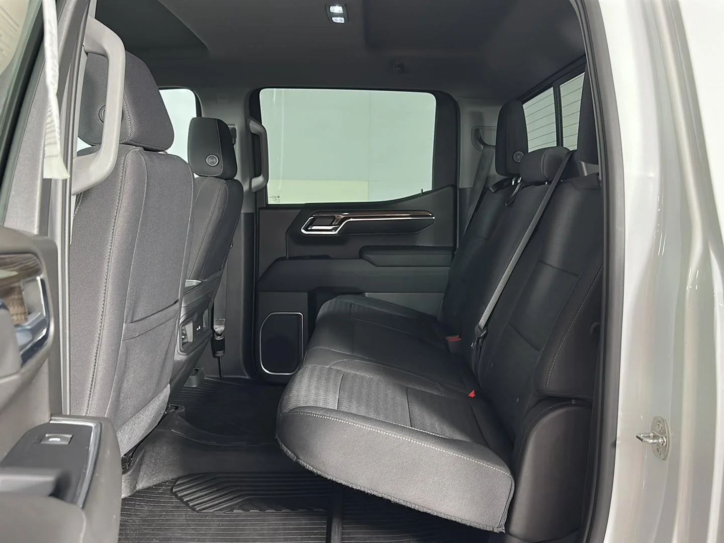 Used 2022 Summit White Chevrolet LT Trail Boss image 20
