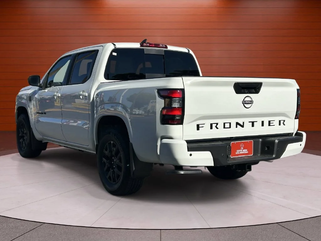 New 2027 Glacier White Nissan Crew Cab SV image 2