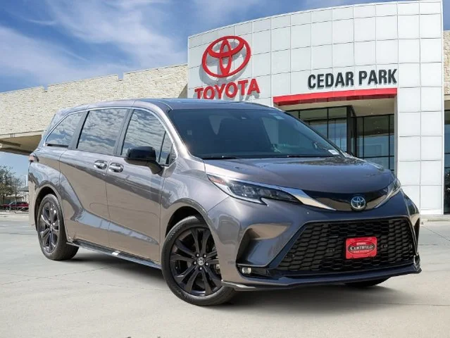 2022 Toyota Sienna XSE