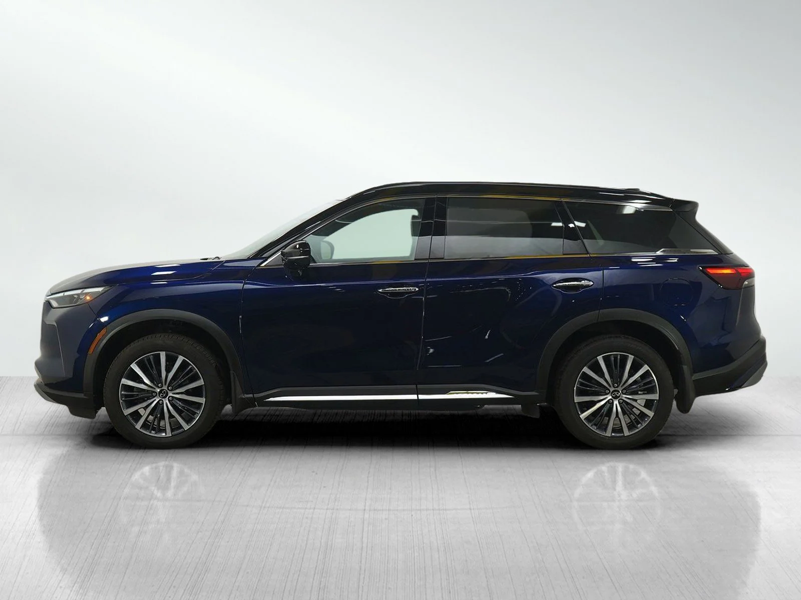 Used 2023 INFINITI QX60 Autograph with VIN 5N1DL1HU3PC331875 for sale in Wayzata, Minnesota