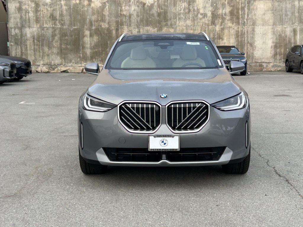 New 2026 Skyscraper Grey Metallic BMW 30 xDrive image 8