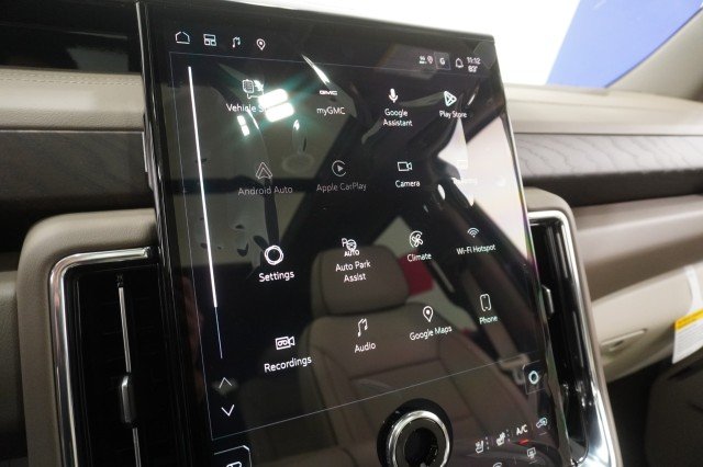 2026 GMC Yukon Denali - Photo 36
