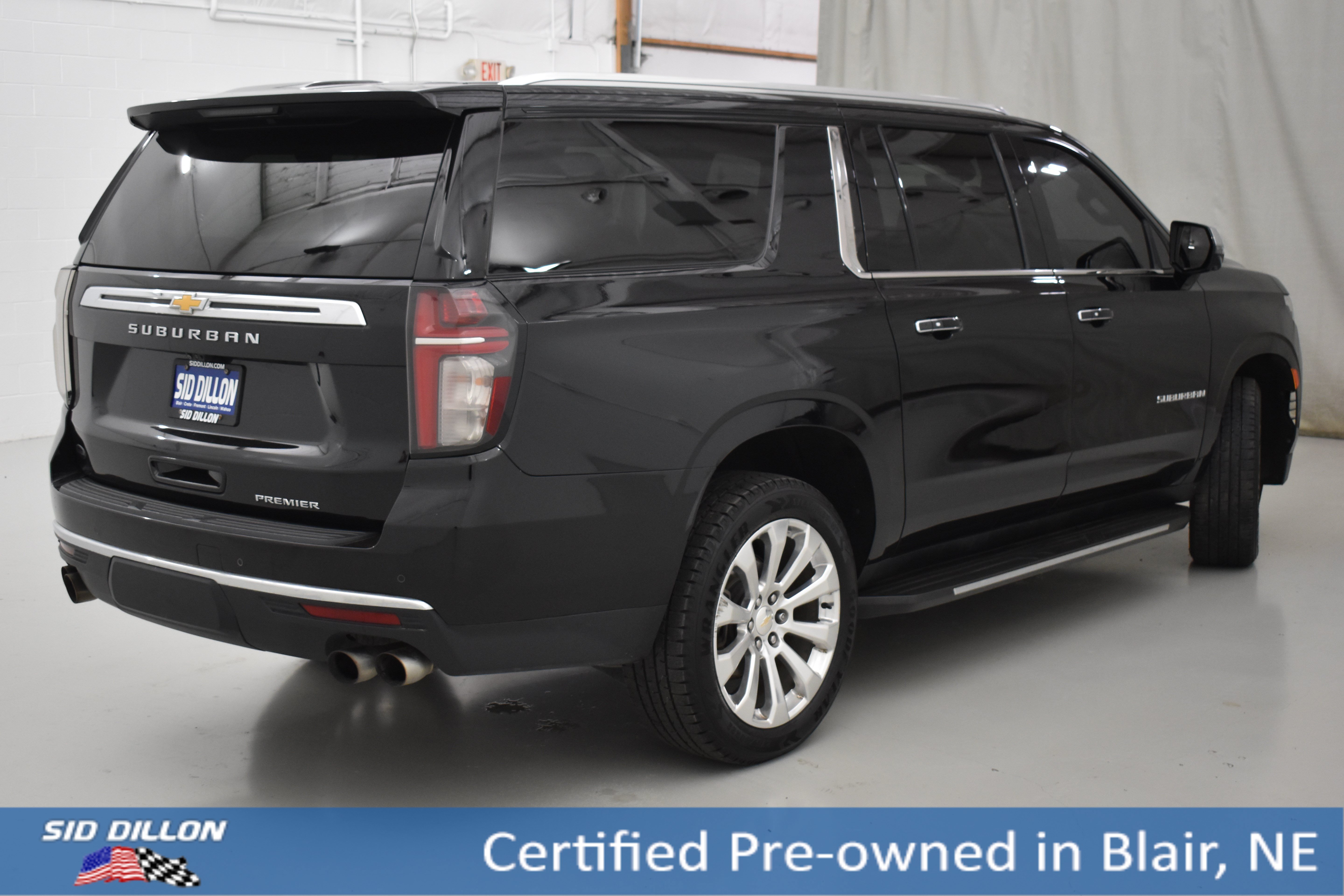 Used 2021 Black Chevrolet Premier image 17