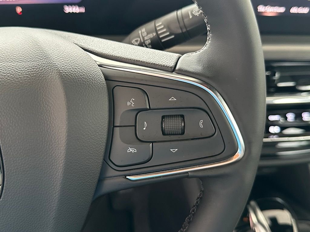 Used 2025 Red Buick Avenir image 22
