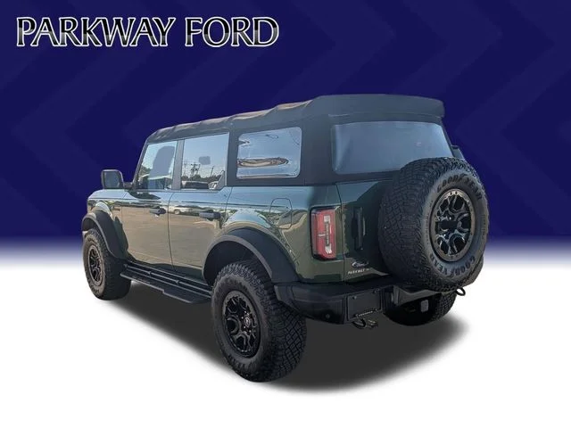 Used 2022 Green Ford Badlands image 6