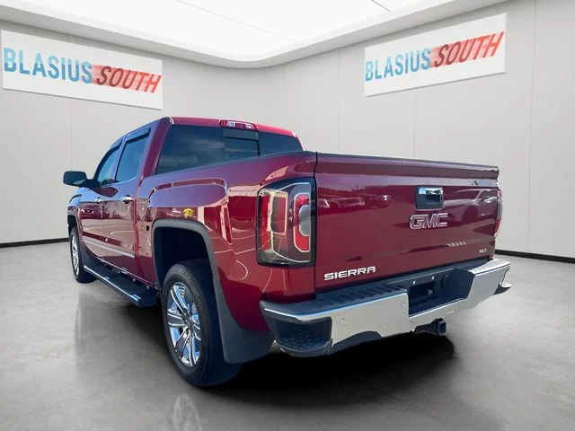 Used 2018 Red GMC SLT image 5