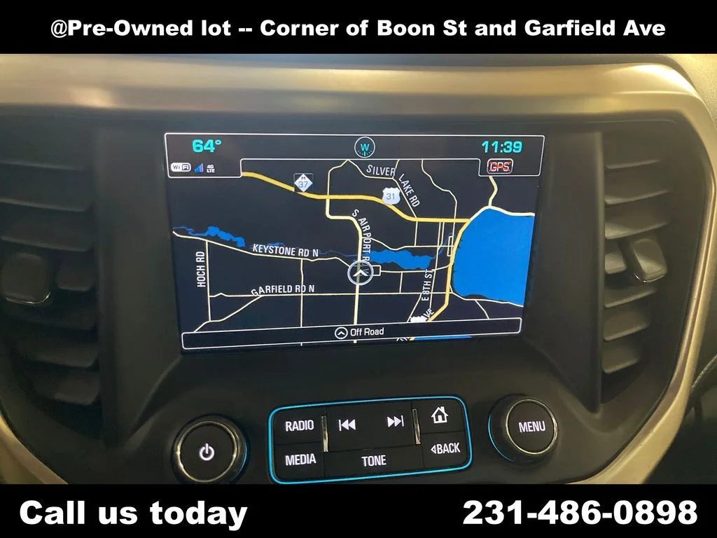 Used 2018 White GMC Denali image 23