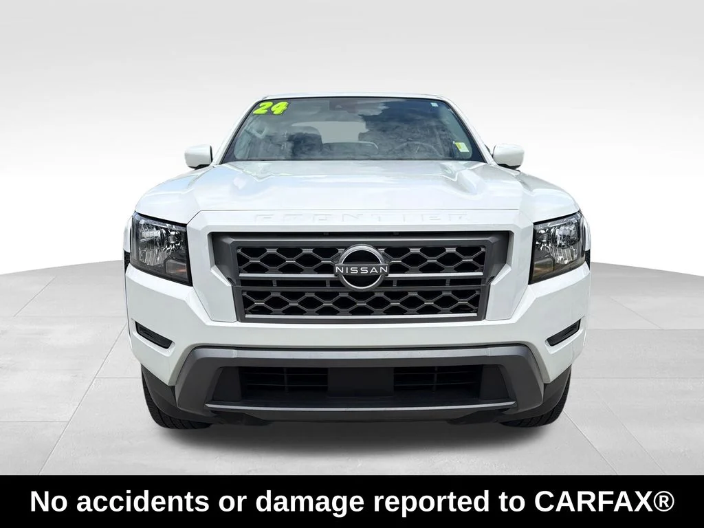 Used 2024 White Nissan SV image 2