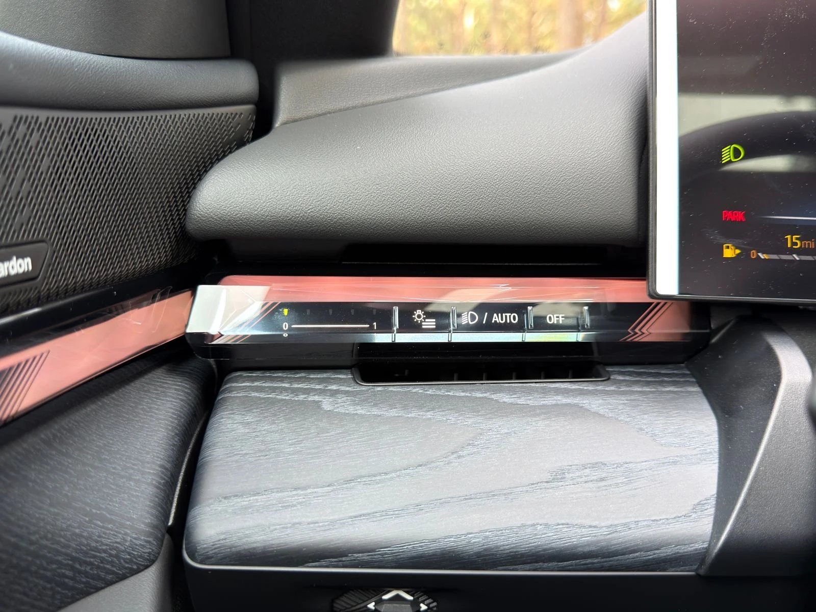 Used 2026 Dark Graphite Metallic BMW 530i image 23