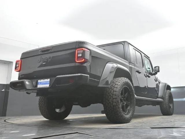 Used 2023 Black Clearcoat Jeep High Altitude image 48