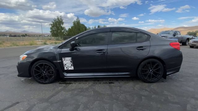 Used 2018 Gray Subaru Premium image 5