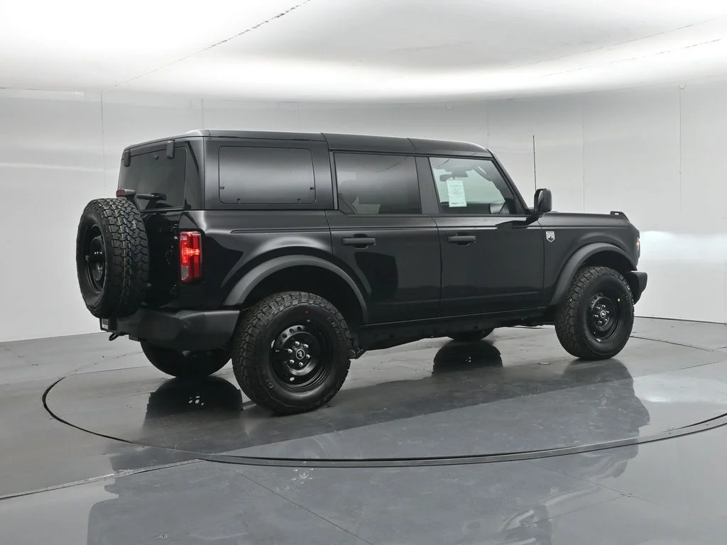 New 2026 Shadow Black Ford Big Bend image 23