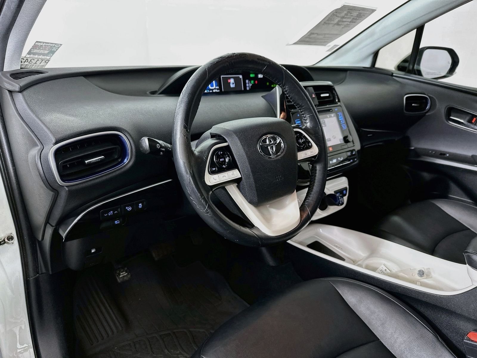 Used 2016 Blizzard Pearl Toyota Four Touring image 9