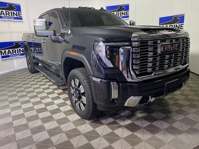 2025 GMC Sierra 4WD Crew Cab Standard Box Denali's photo