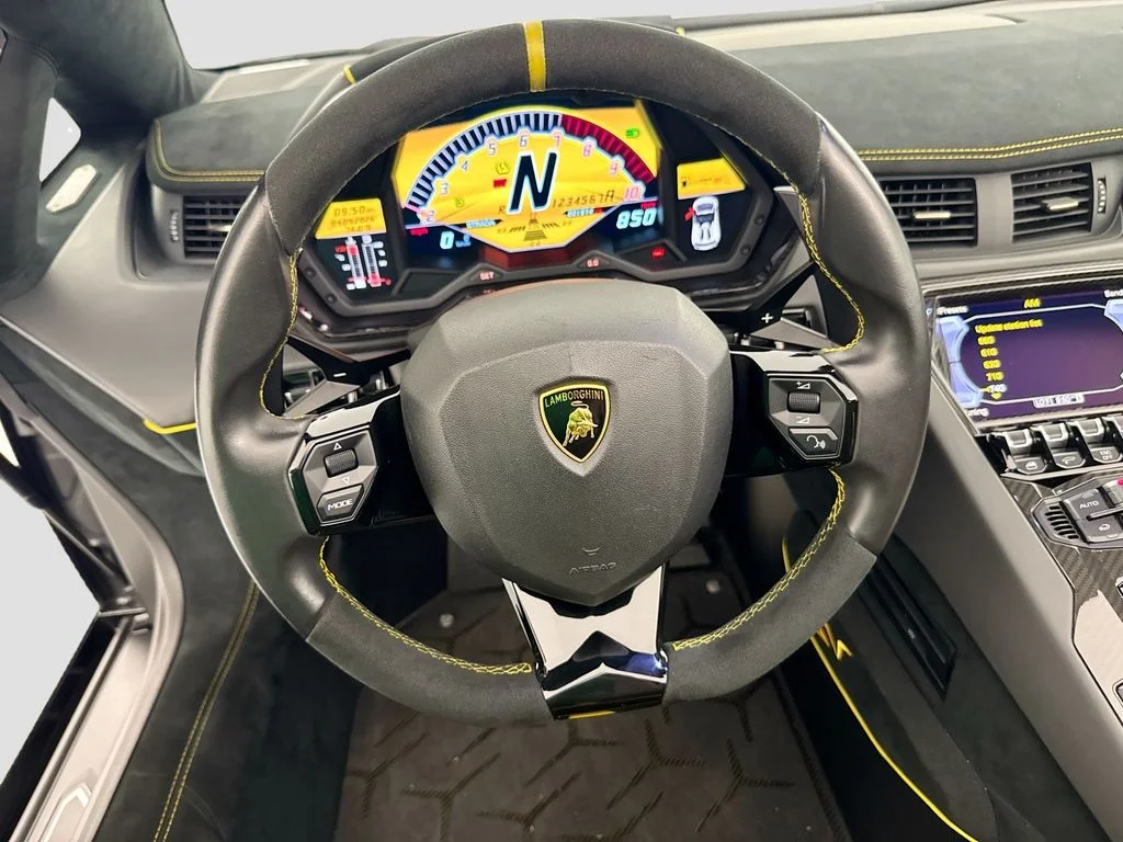 Used 2017 Black Lamborghini LP750-4 SuperVeloce image 11