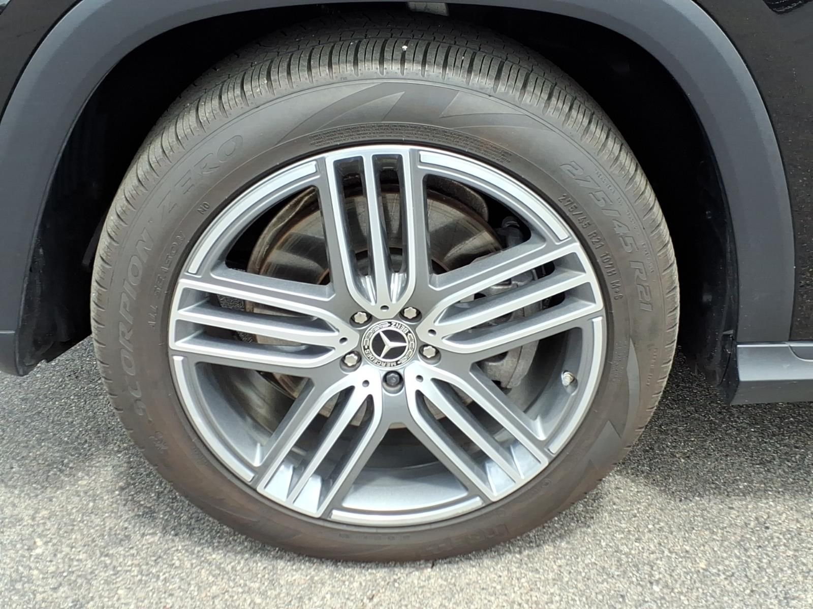 Certified Used 2025  Mercedes-Benz GLS 450 image 10