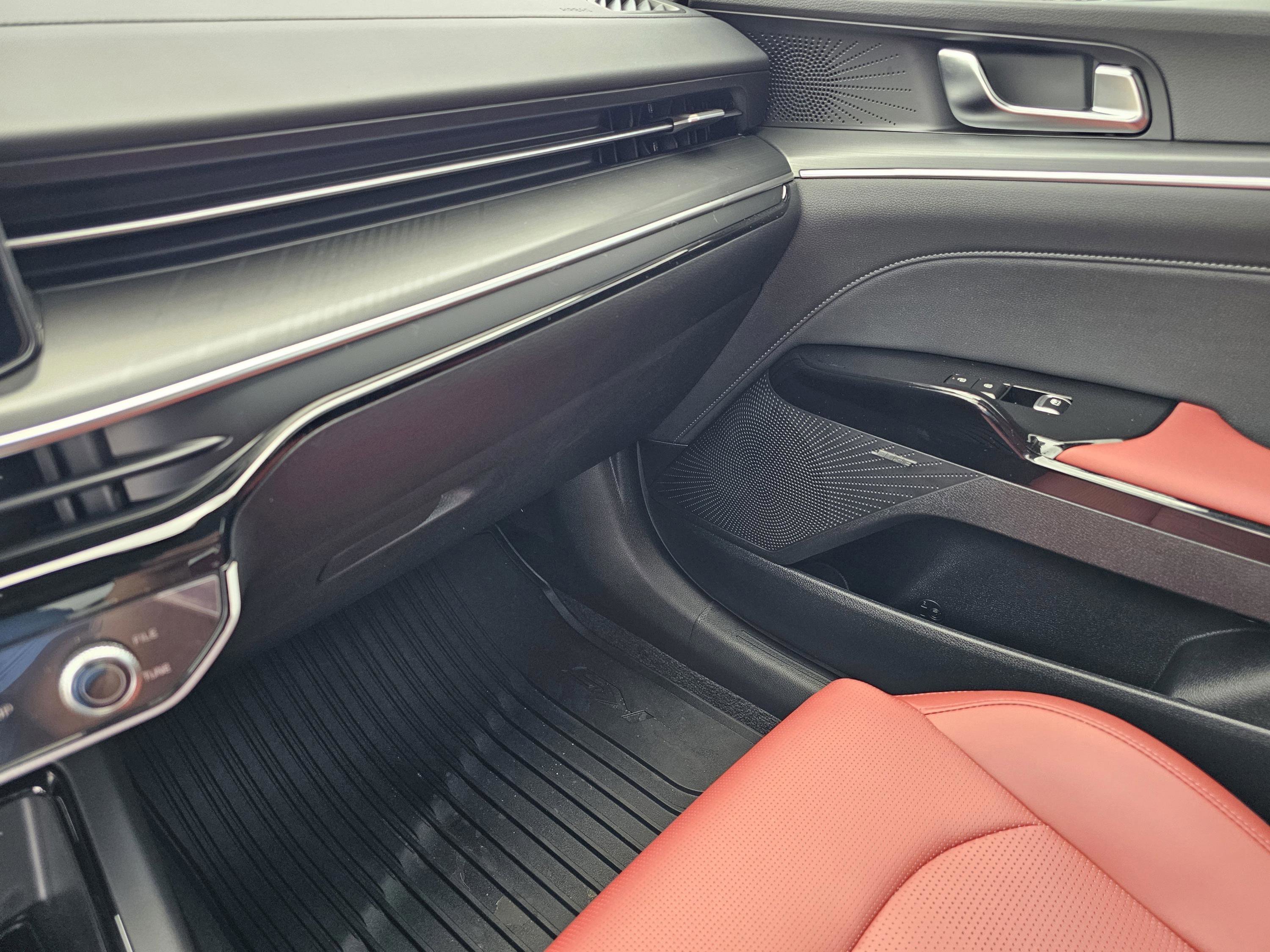 New 2026 Wolf Gray Kia GT-Line image 24
