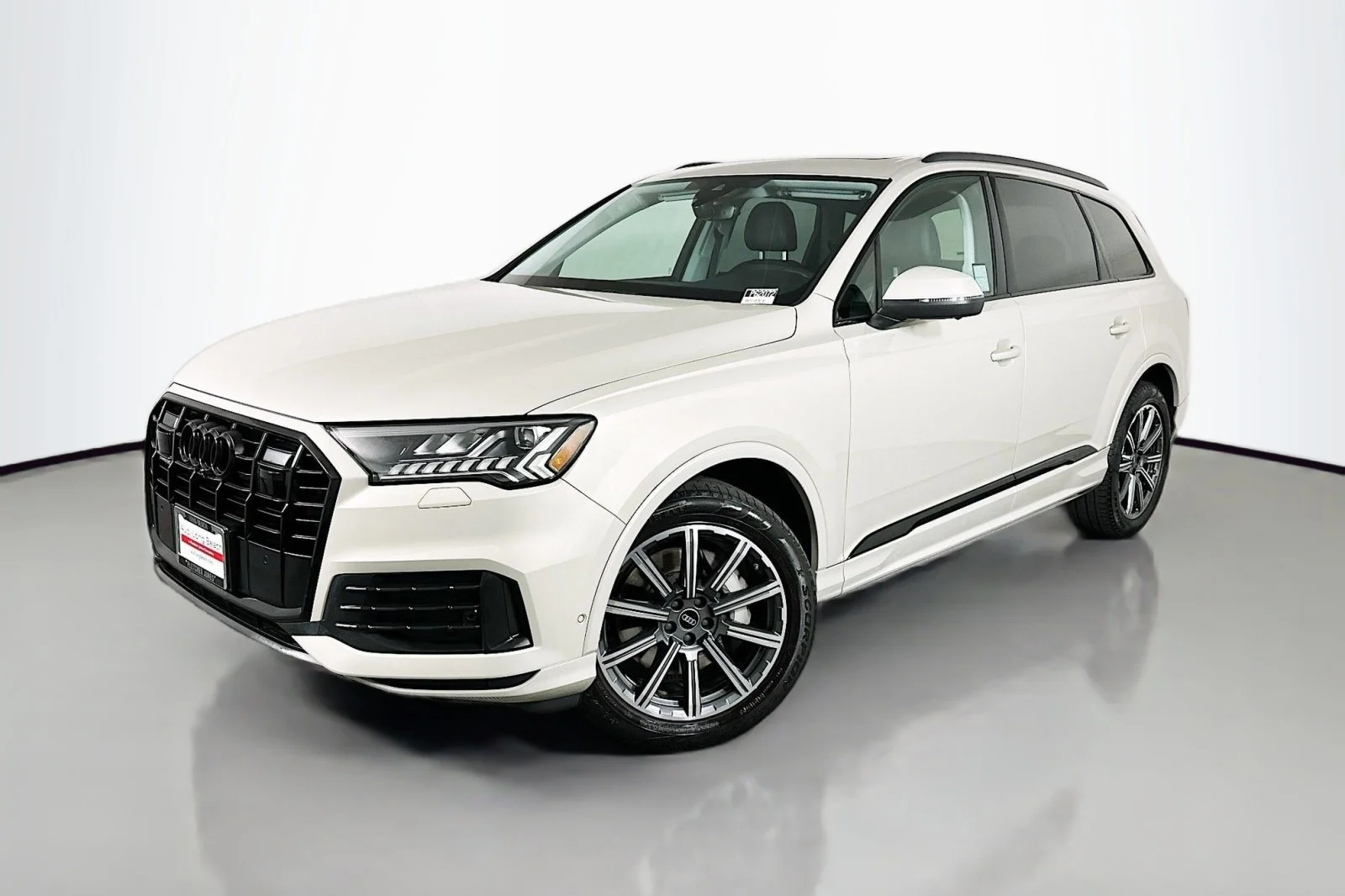 2023 Audi Q7 45 Premium Plus quattro Tiptronic's photo