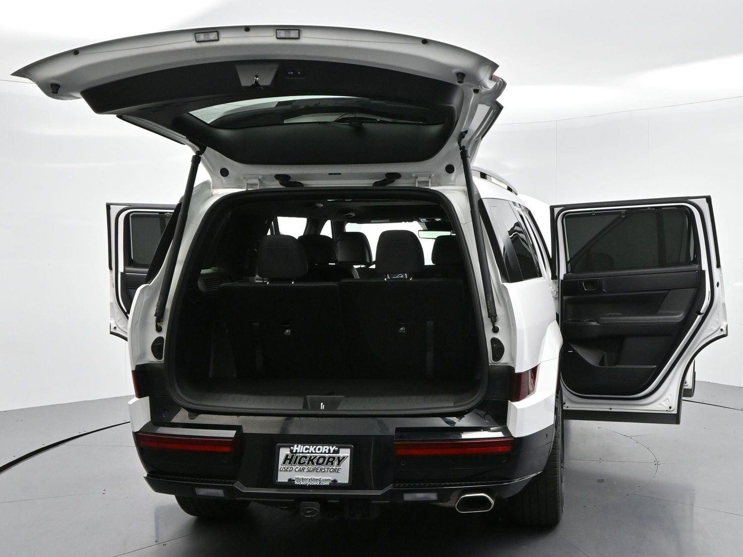 Used 2024 Serenity White Hyundai Calligraphy image 48