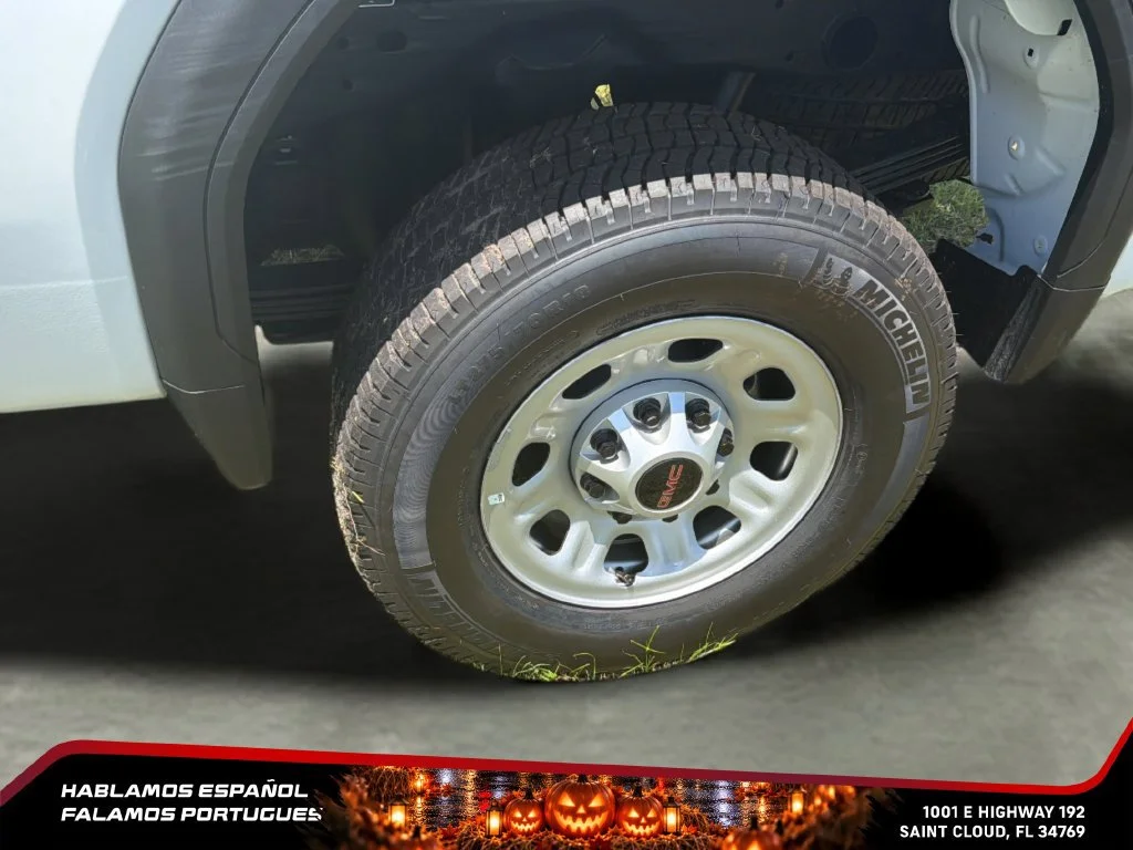 New 2026 Summit White GMC Pro image 12