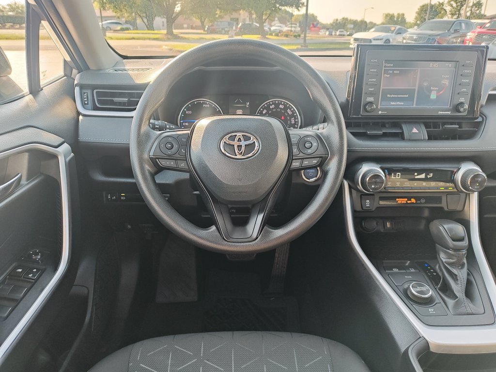 Used 2021 Silver Toyota XLE image 16