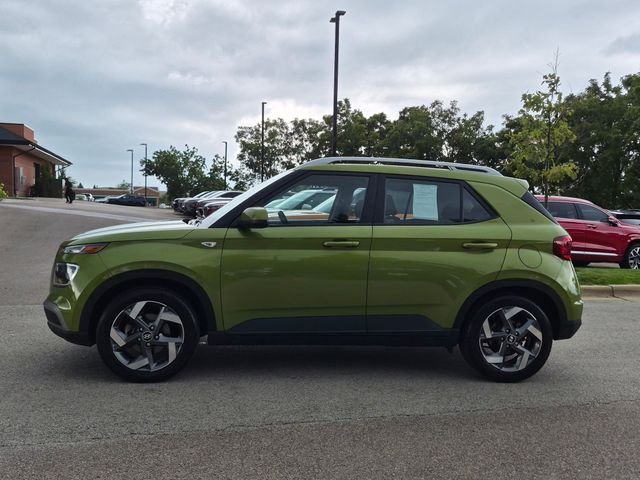 Certified Used 2023 Green Hyundai SEL image 4