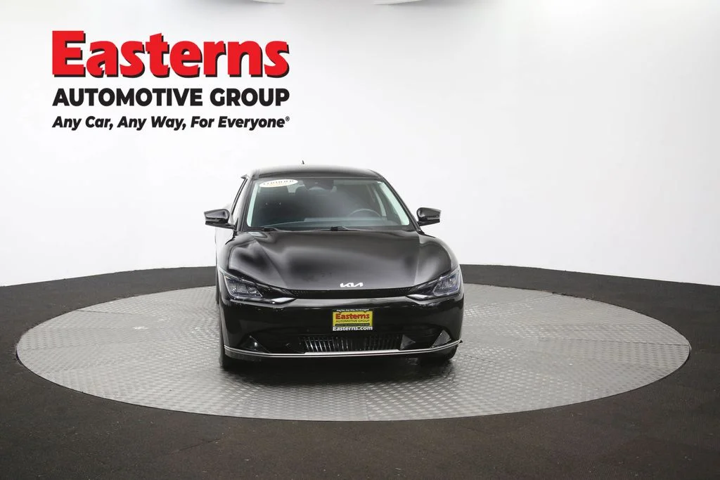 Used 2023 Black Kia Wind image 53