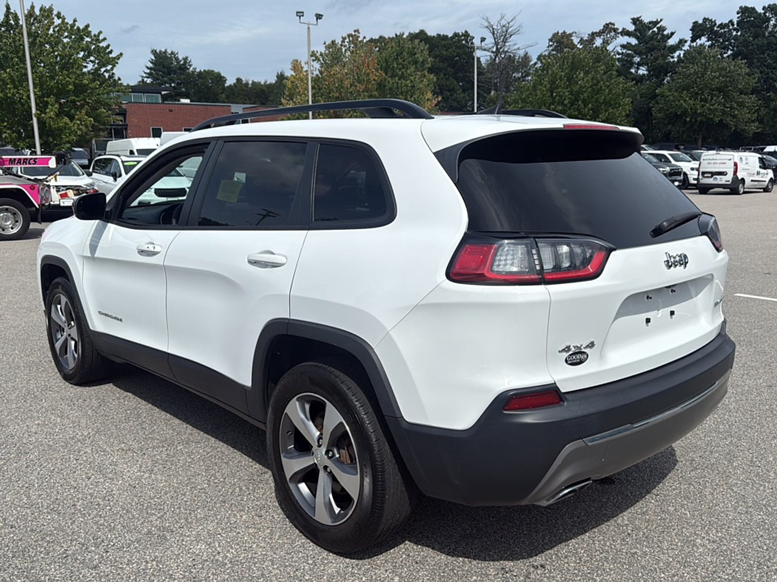 Used 2022 Bright White Clearcoat Jeep Limited 4x4 image 9