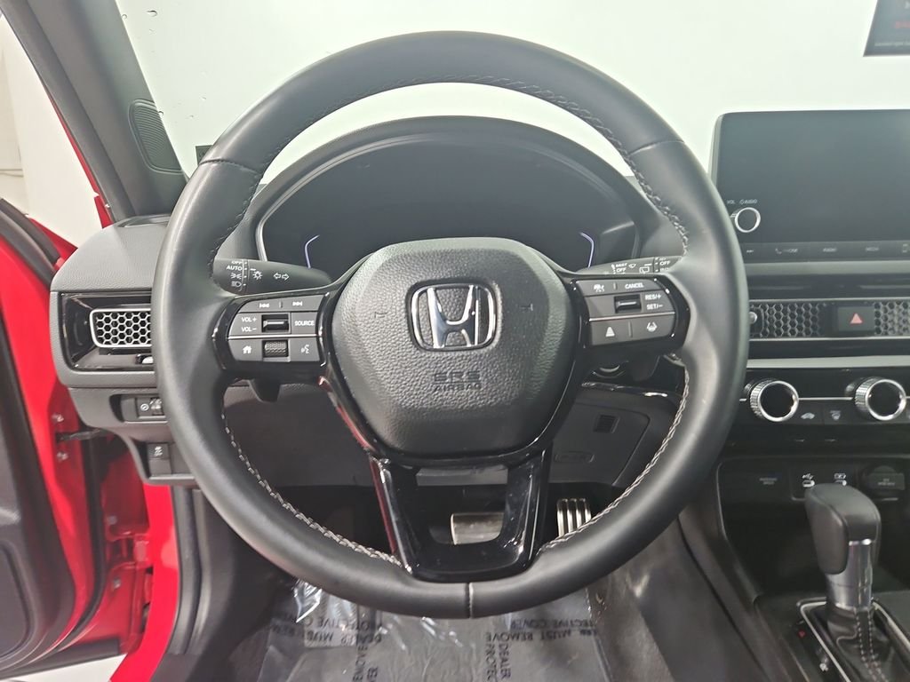 Used 2025  Honda Sport image 14