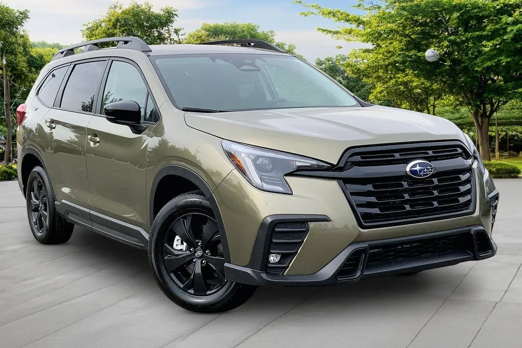 Used 2026 Brown Subaru Premium image 3