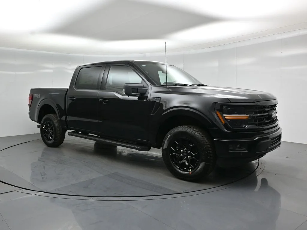 New 2026 Agate Black Metallic Ford XLT image 23