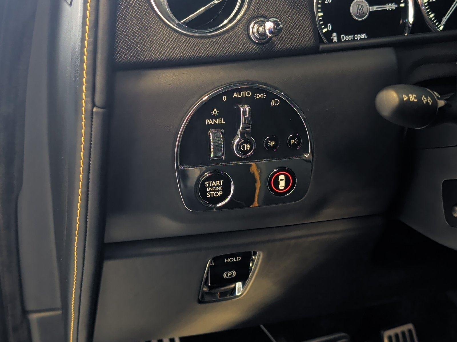 Used 2021 BLACK ROLLS ROYCE BASE image 17