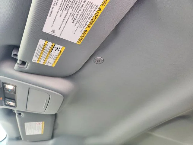 New 2026 Oxford White Ford F-250® XLT image 25