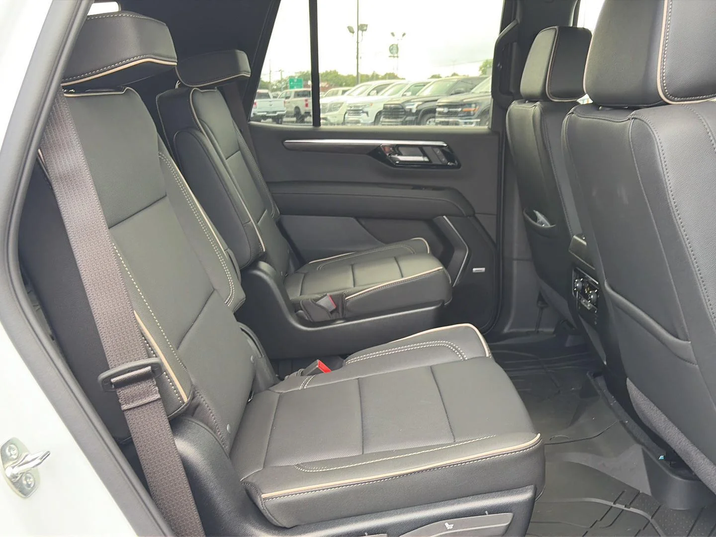 2026 Chevrolet Tahoe Premier - Photo 21