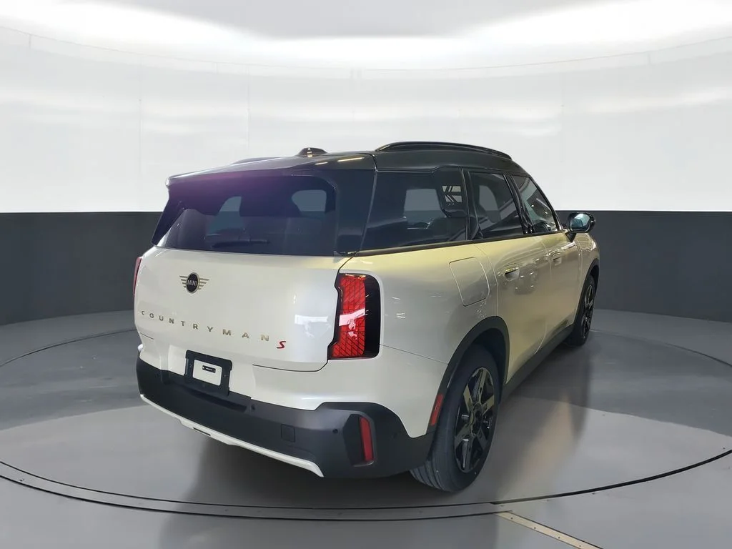 New 2026 White MINI Oxford image 3