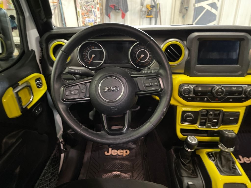 Used 2020 White Jeep Unlimited Sport S image 15