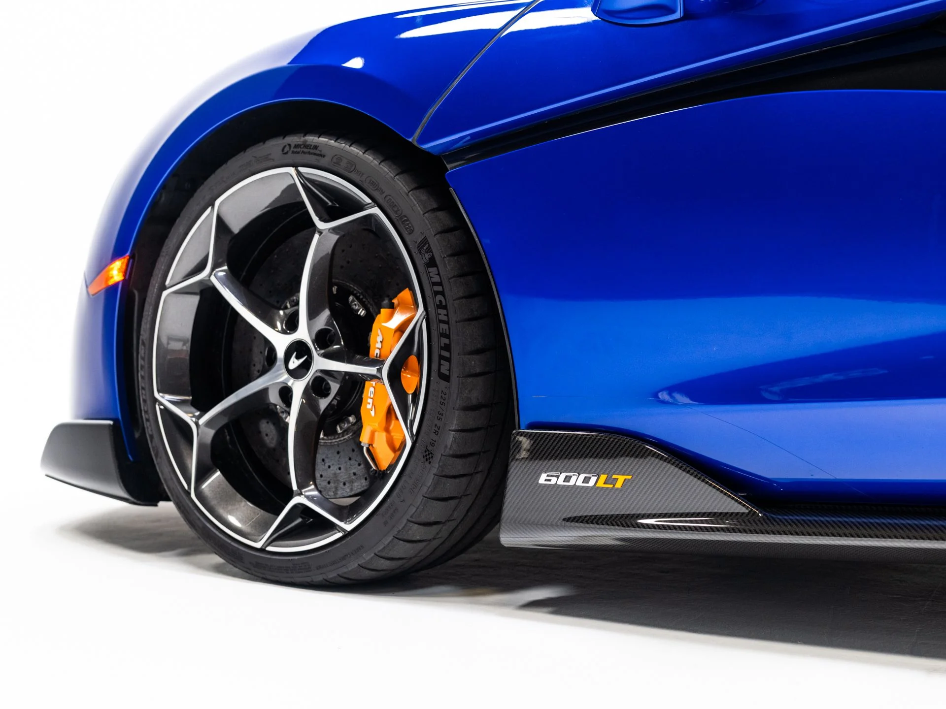 Used 2020 Burton Blue McLaren Spider image 51