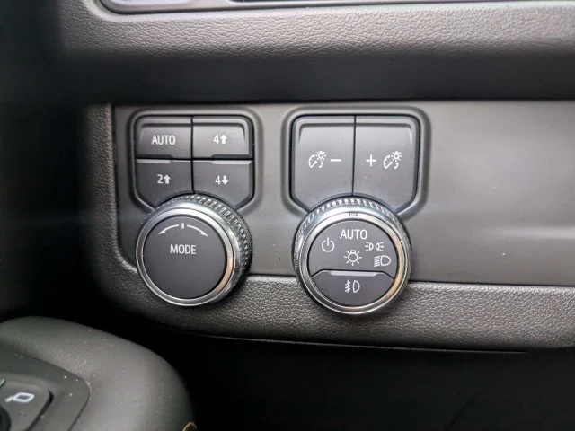 Used 2023 Black GMC AT4 image 29