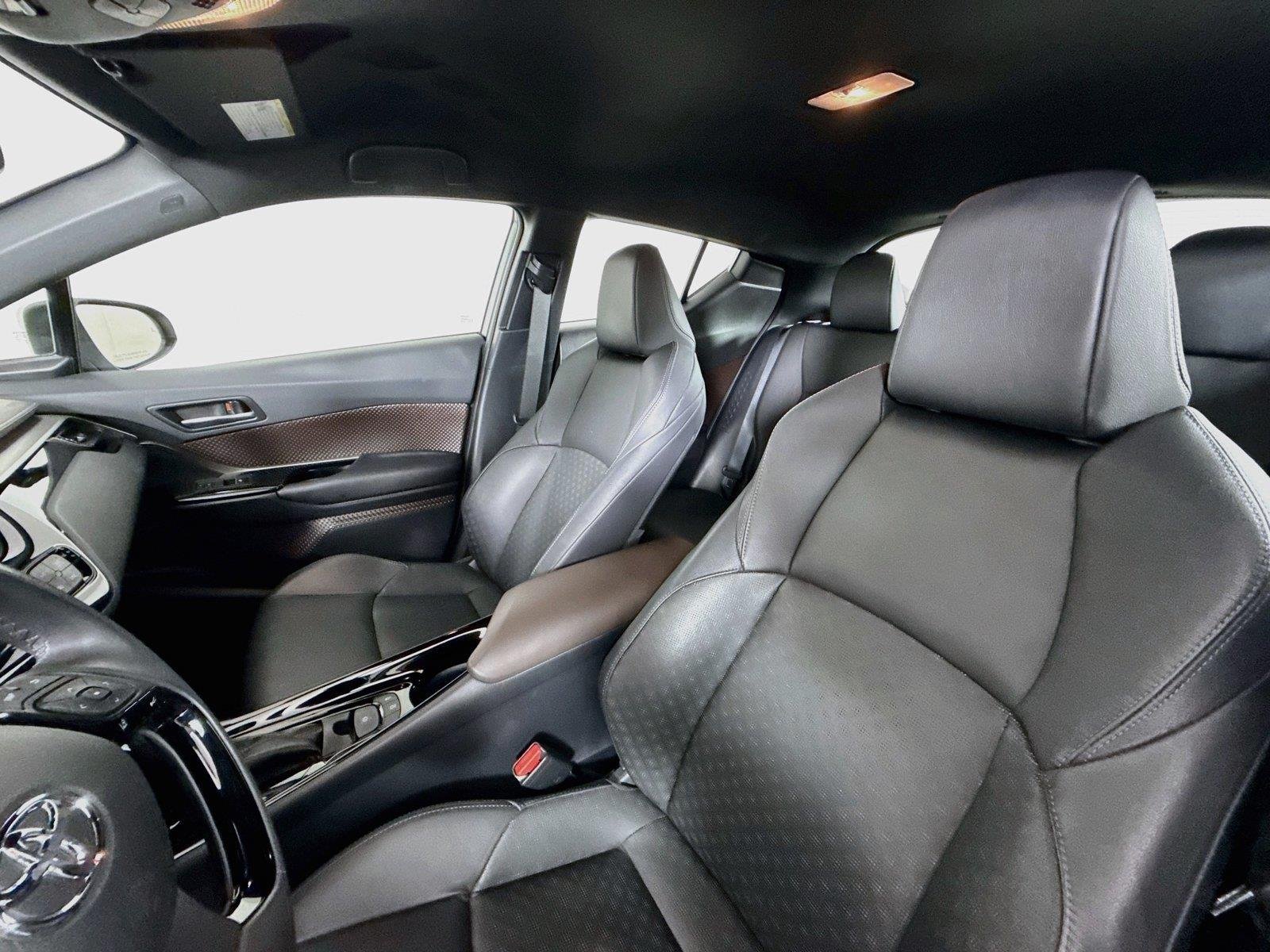 Used 2019 Blizzard Pearl Toyota Limited image 3
