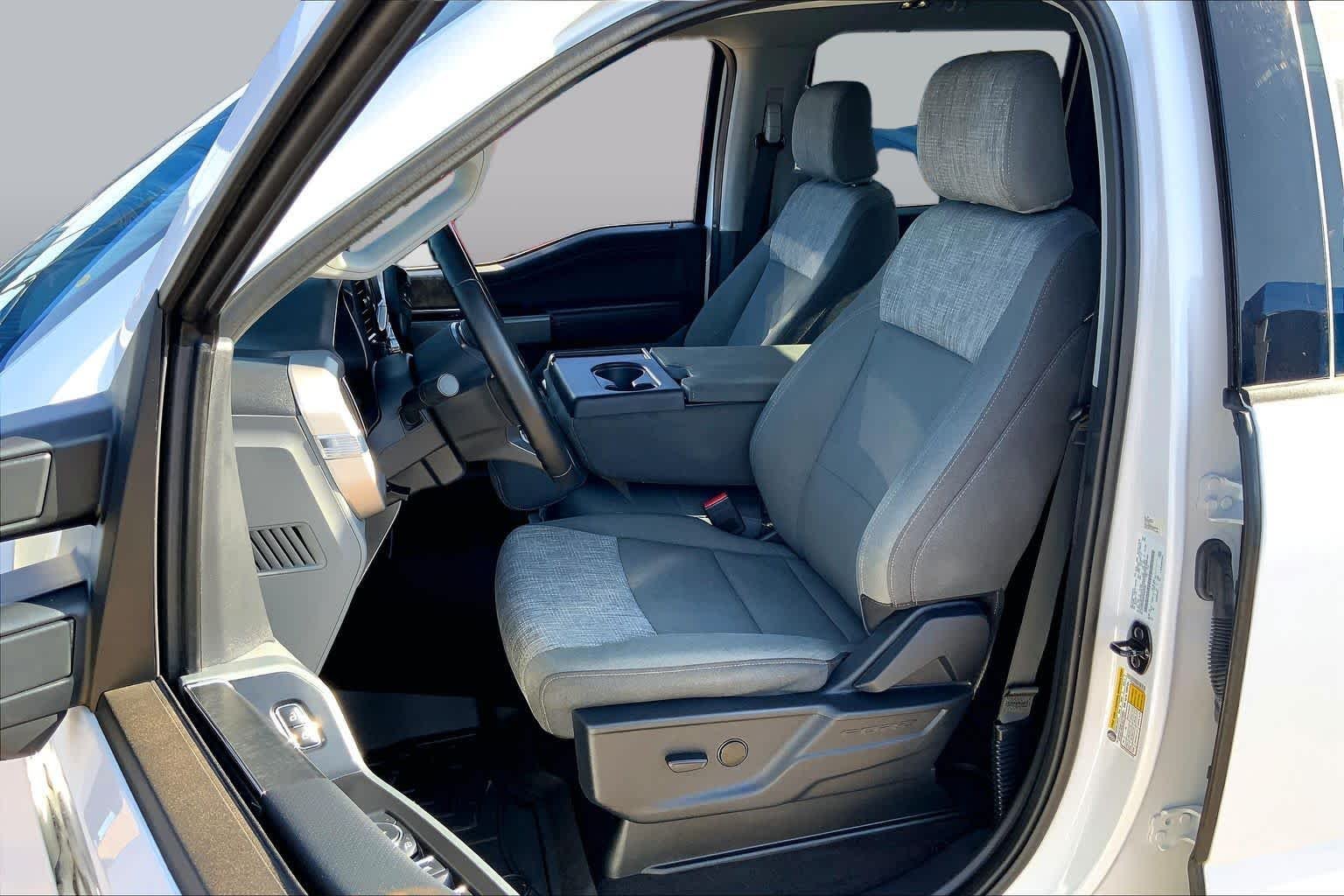 Used 2023 Oxford White Ford XLT image 8