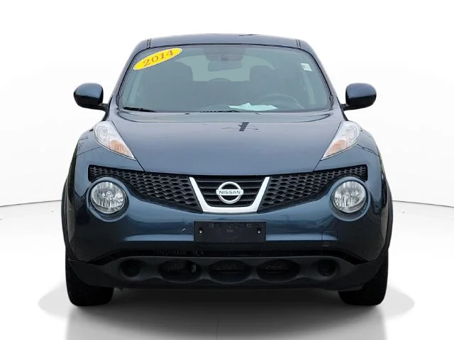 Used 2014 Blue Nissan S image 2