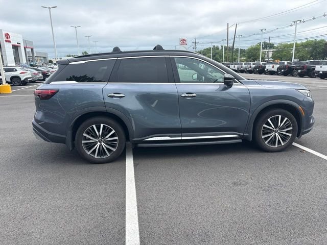 Used 2022 Blue INFINITI Autograph image 8
