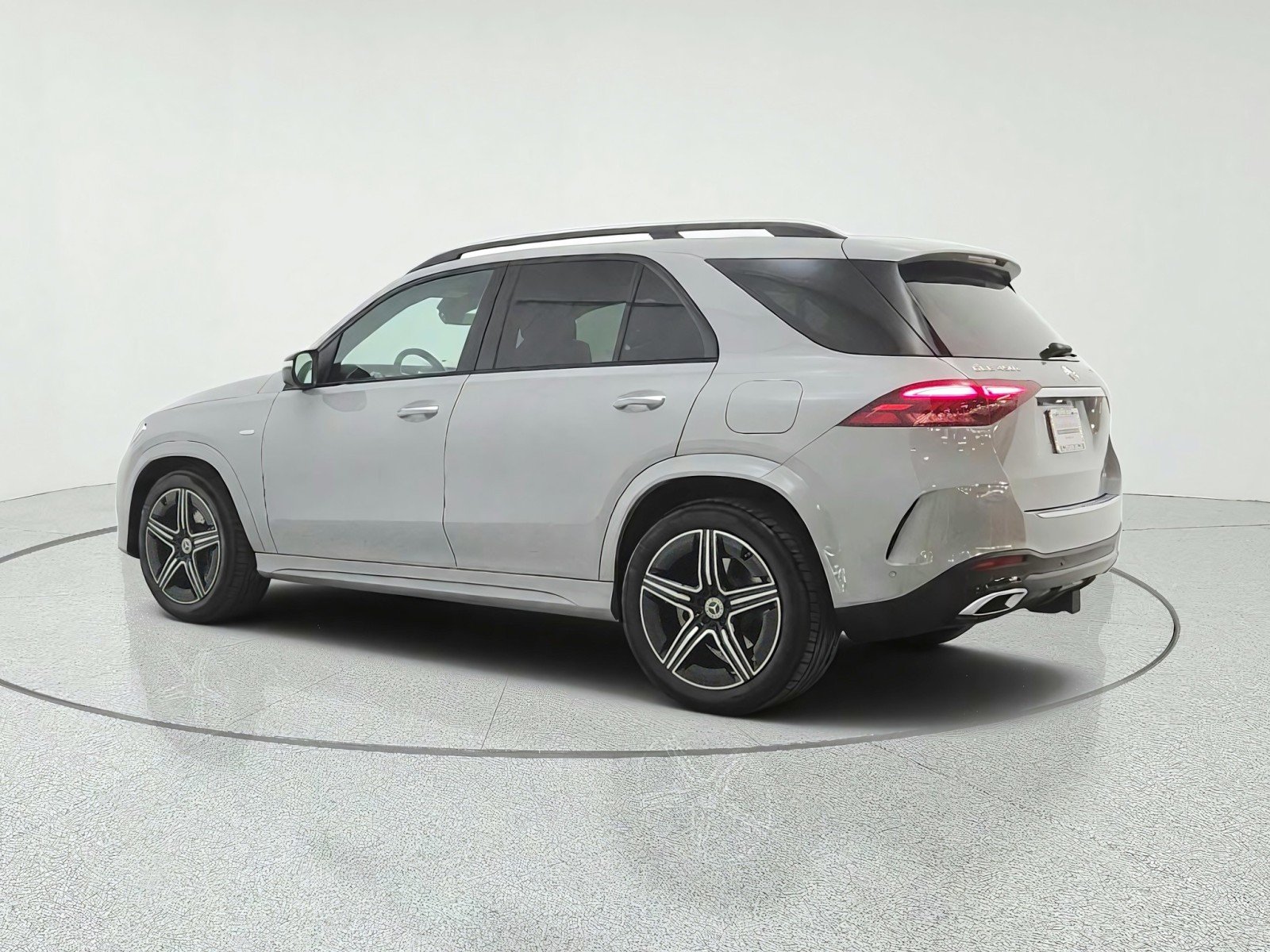 Certified Used 2025 MANUFAKTUR Alpine Grey Mercedes-Benz GLE 450e 4MATIC® SUV image 7